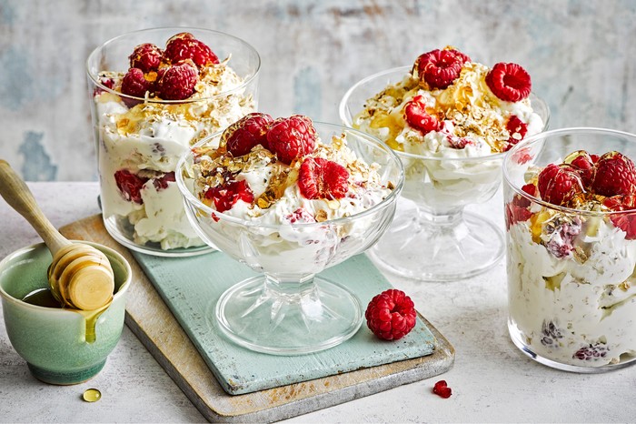 Four pots of Cranachan, a traditional Scottish dessert